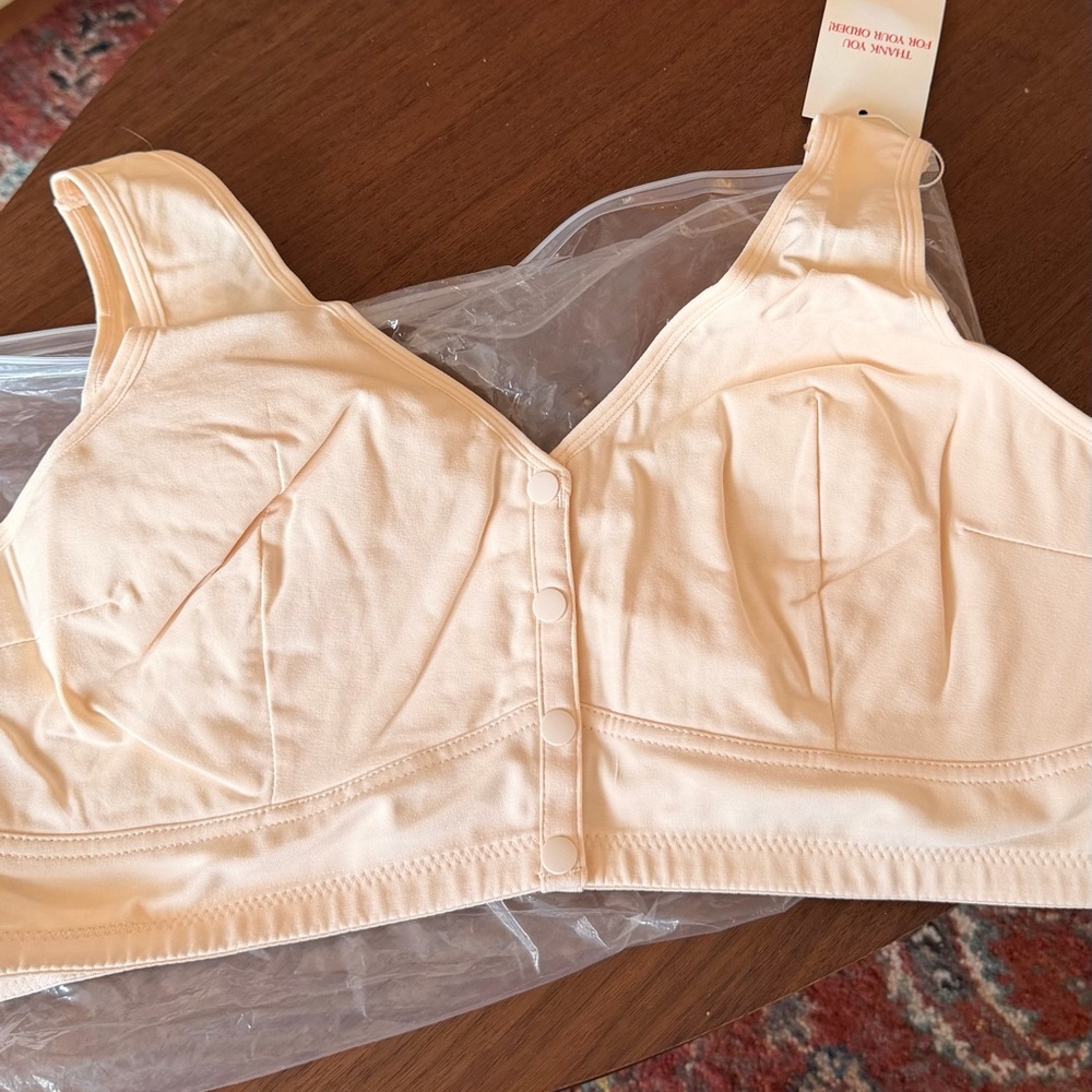 NWT Button Front Cotton Bra